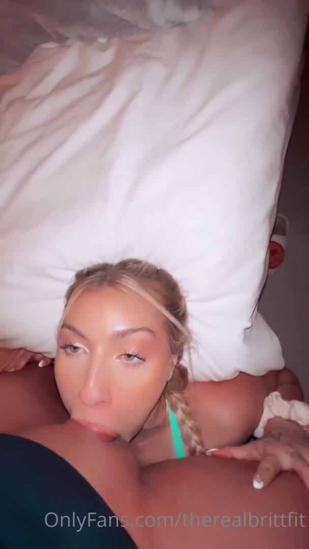 Therealbrittfit blowjob